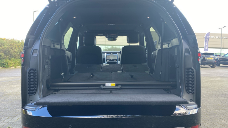 Land Rover Discovery 3.0 D350 Dynamic SE 5dr Auto Diesel Station Wagon